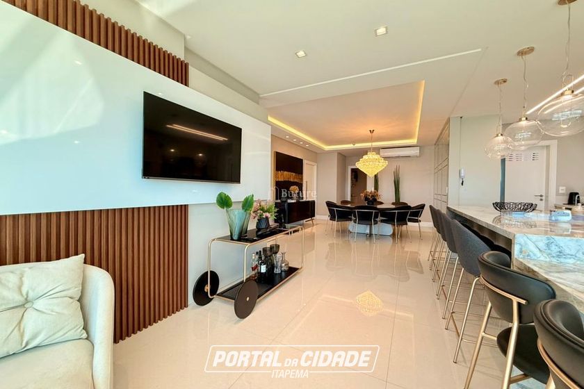 Apartamento &agrave; venda - 187m&sup2; - Meia Praia