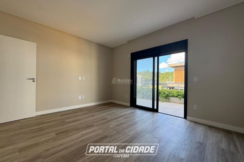Apartamento &agrave; venda - 305m&sup2; - Santa Regina