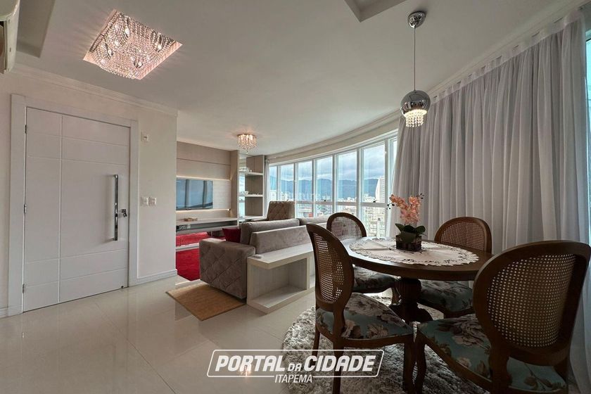 Apartamento &agrave; venda - 202m&sup2; - Meia Praia