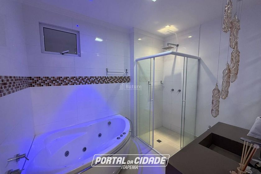 Apartamento &agrave; venda - 340m&sup2; - Meia Praia