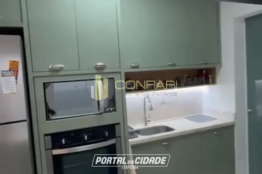 Apartamento para alugar - 95m&sup2; - Meia Praia