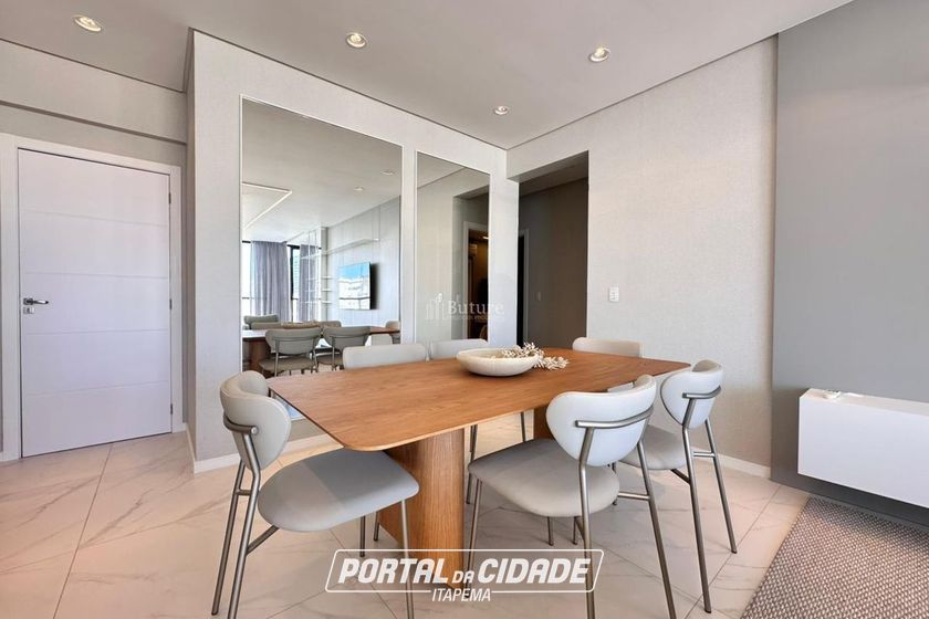 Apartamento &agrave; venda - 1382m&sup2; - Meia Praia