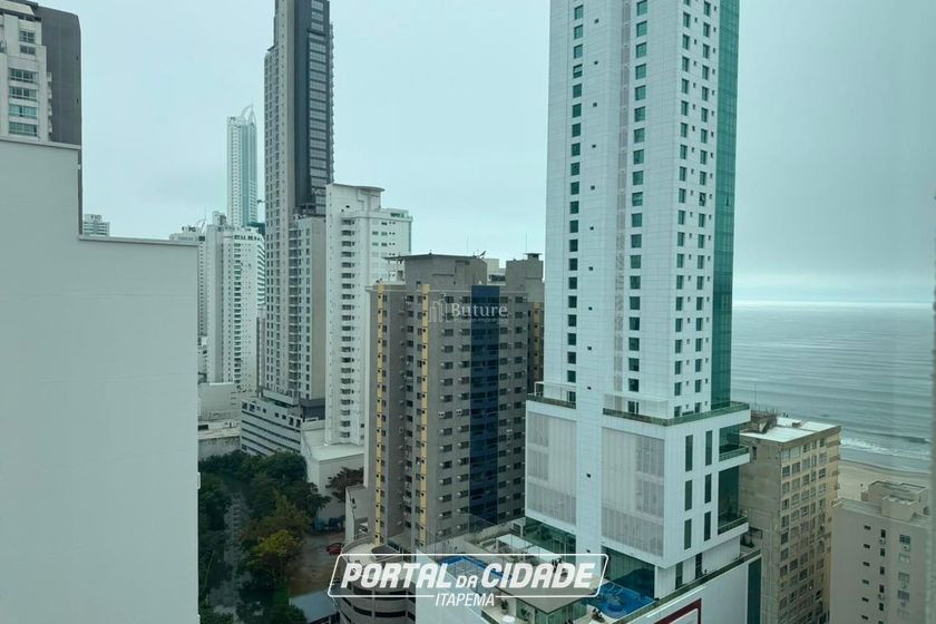 Apartamento &agrave; venda - 139m&sup2; - Centro
