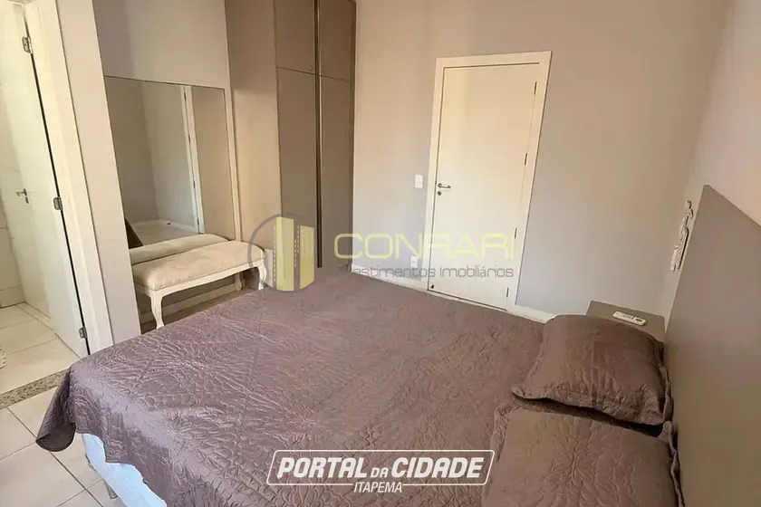 Apartamento &agrave; venda - 154m&sup2; - Meia Praia