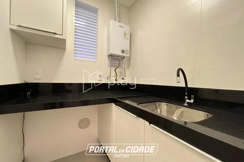 Apartamento &agrave; venda - 128m&sup2; - Meia Praia