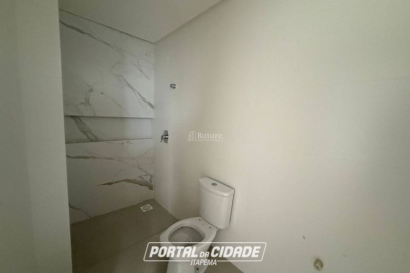 Apartamento &agrave; venda - Meia Praia