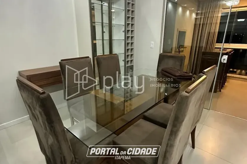 Apartamento &agrave; venda - 81m&sup2; - Meia Praia