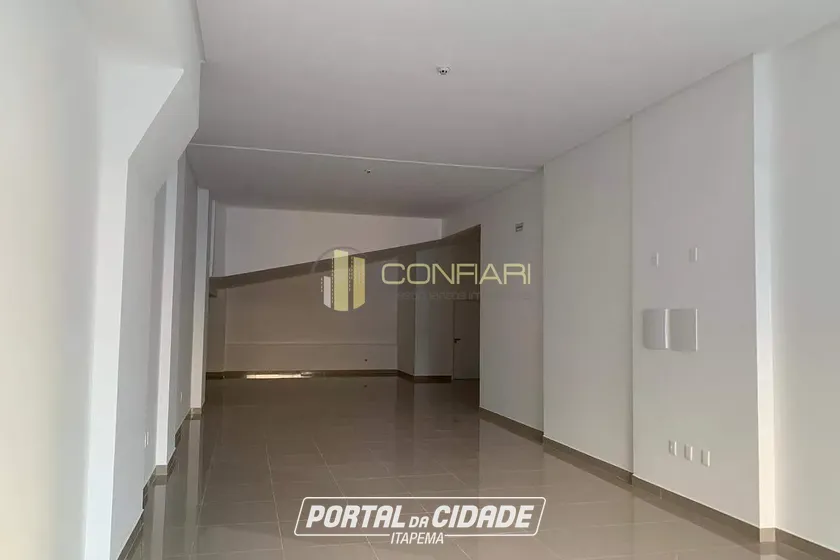 Sala Comercial para alugar - 140m&sup2; - Meia Praia
