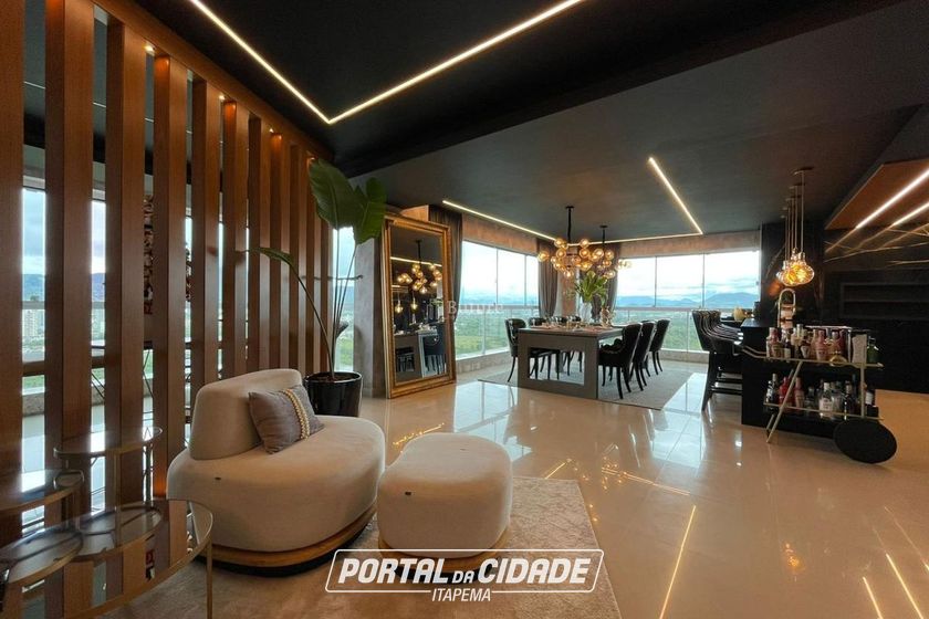 Apartamento &agrave; venda - 270m&sup2; - Meia Praia