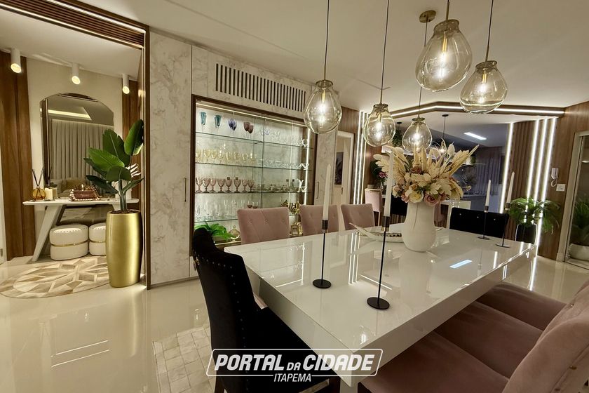 Apartamento &agrave; venda - 171m&sup2; - Meia Praia