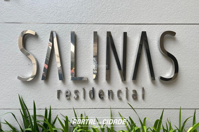 Apartamento &agrave; venda - 153m&sup2; - Meia Praia