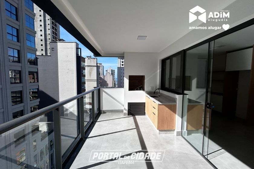 Apartamento para alugar - 125m&sup2; - Meia Praia