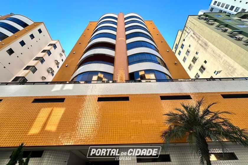 Apartamento &agrave; venda - 93m&sup2; - Centro