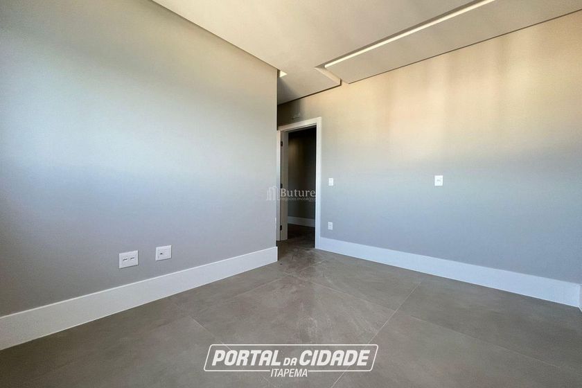 Apartamento &agrave; venda - 200m&sup2; - Meia Praia
