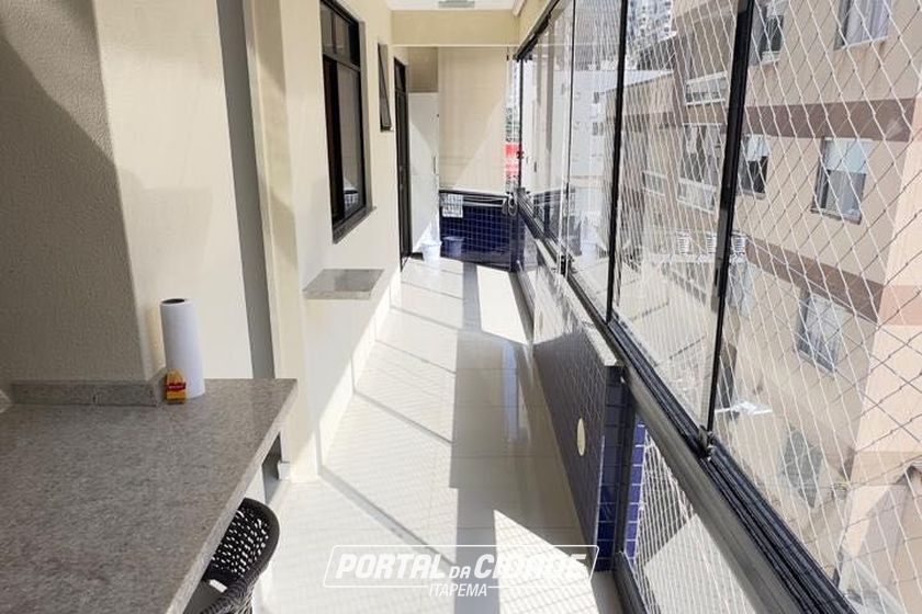 Apartamento para alugar - Meia Praia