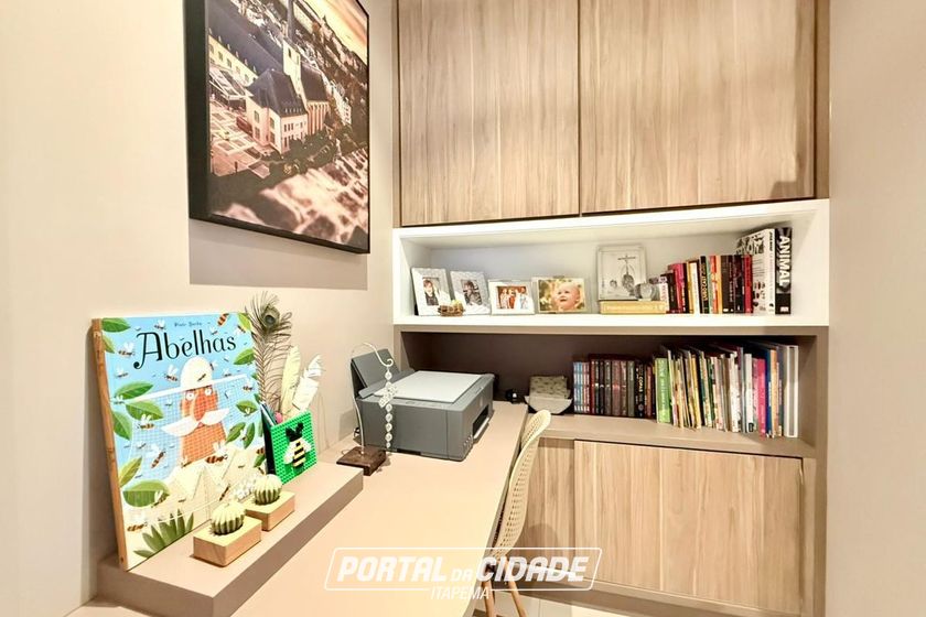 Apartamento &agrave; venda - 121m&sup2; - Meia Praia