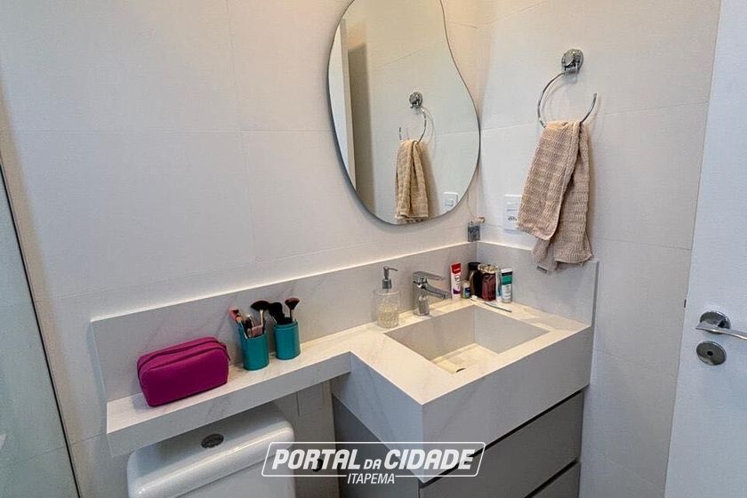 Apartamento &agrave; venda - 93m&sup2; - Meia Praia