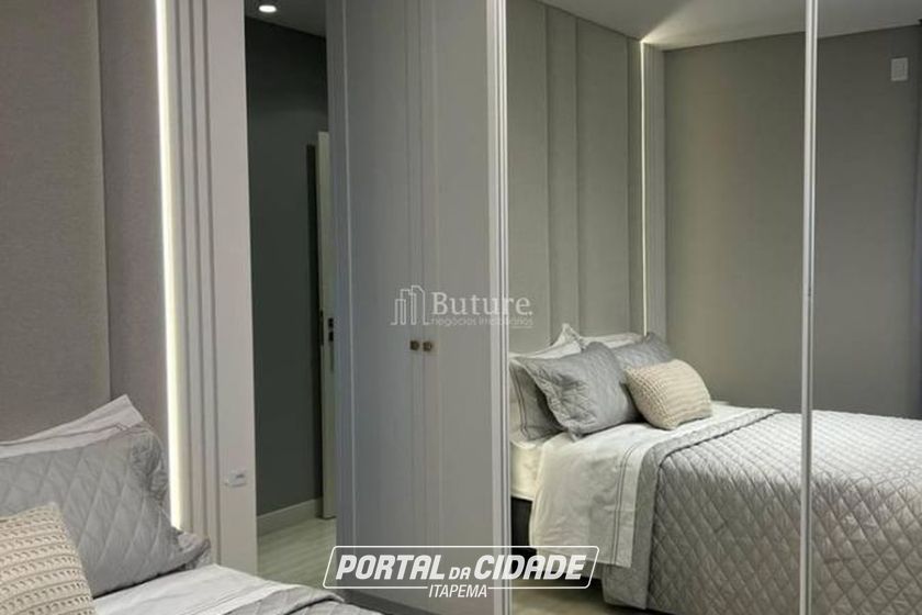 Apartamento &agrave; venda - 190m&sup2; - Centro