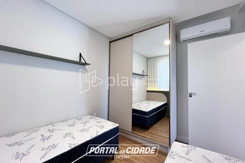 Apartamento &agrave; venda - 70m&sup2; - Meia Praia