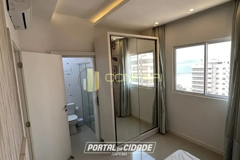 Apartamento &agrave; venda - 131m&sup2; - Meia Praia