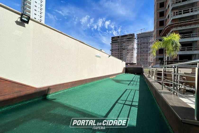 Apartamento &agrave; venda - 135m&sup2; - Meia Praia