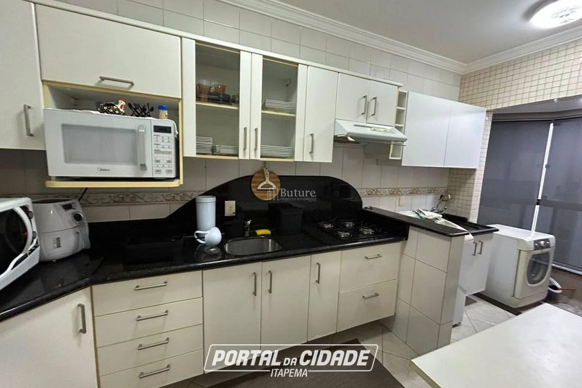 Apartamento &agrave; venda - 159m&sup2; - Meia Praia