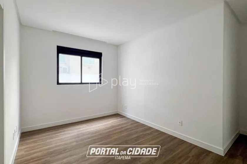Apartamento &agrave; venda - 207m&sup2; - Meia Praia