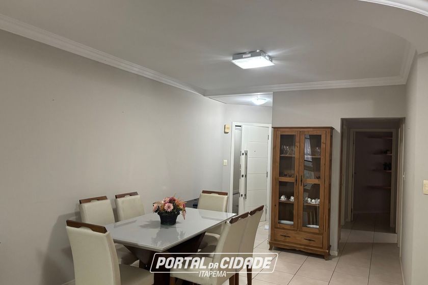 Apartamento &agrave; venda - Meia Praia