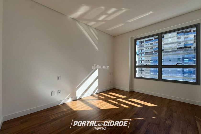 Apartamento &agrave; venda - 171m&sup2; - Centro