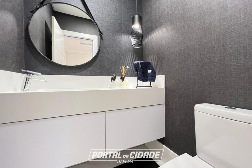 Apartamento &agrave; venda - 196m&sup2; - Meia Praia