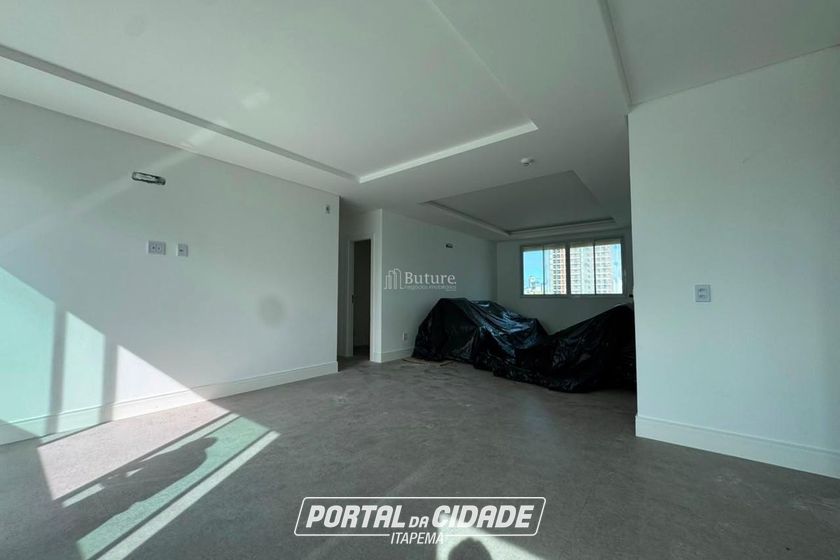 Apartamento &agrave; venda - 143m&sup2; - Centro