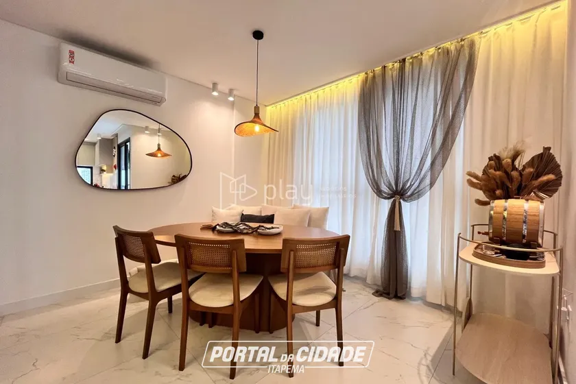 Apartamento &agrave; venda - 110m&sup2; - Meia Praia