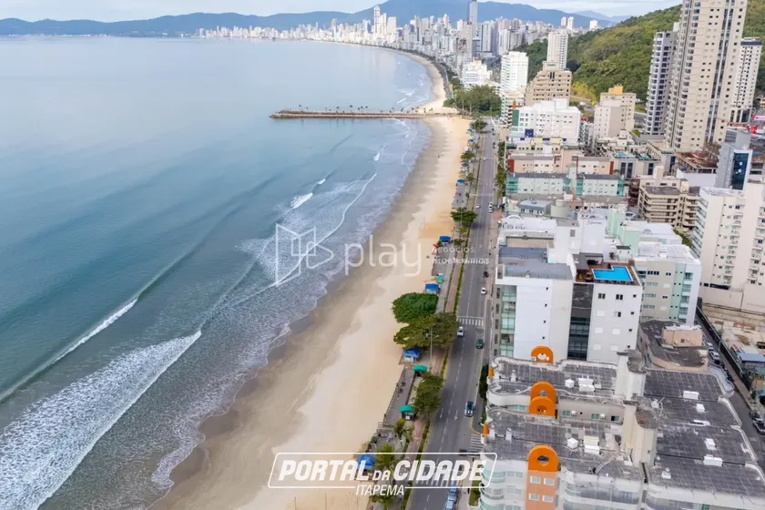 Apartamento &agrave; venda - 180m&sup2; - Centro