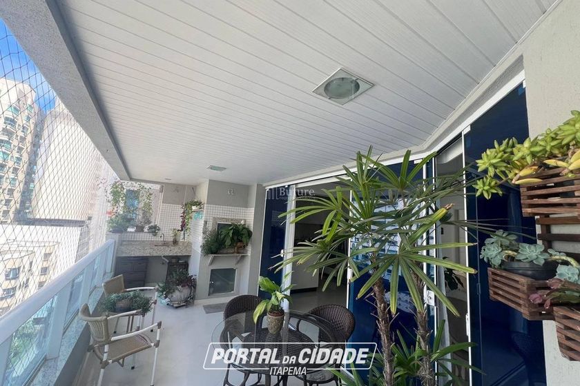 Apartamento &agrave; venda - Meia Praia