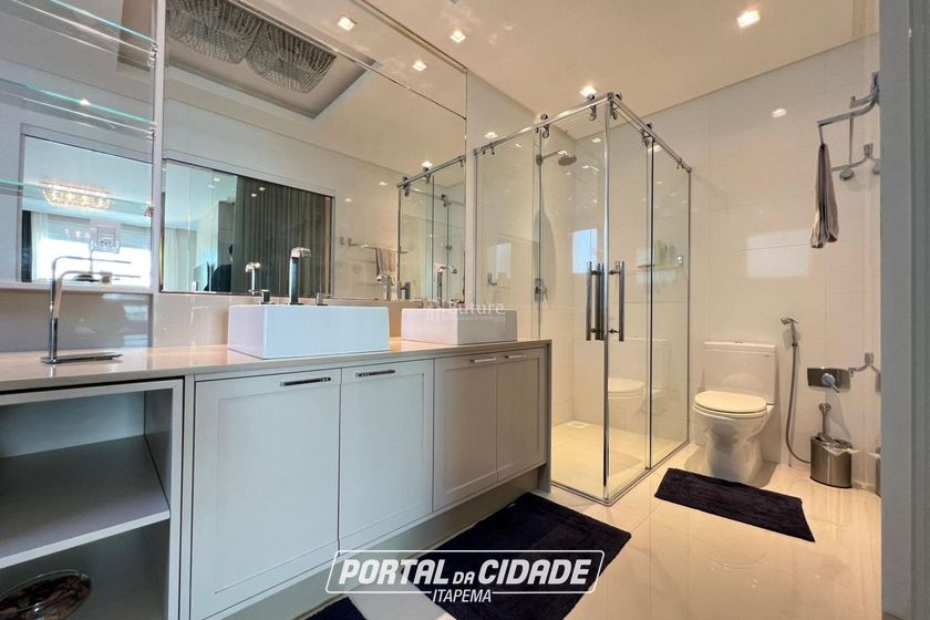 Apartamento &agrave; venda - 273m&sup2; - Meia Praia