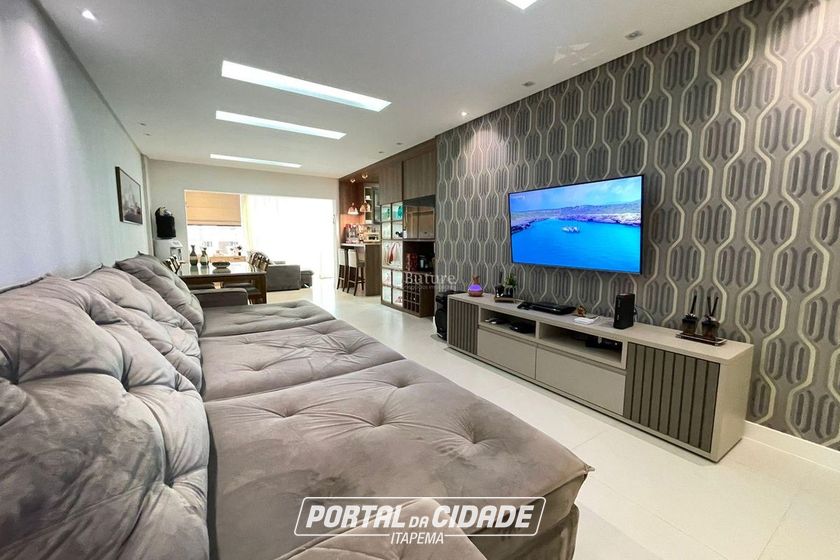 Apartamento &agrave; venda - 141m&sup2; - Meia Praia