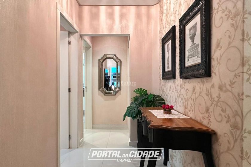 Apartamento &agrave; venda - 116m&sup2; - Meia Praia