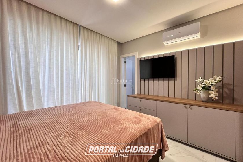 Apartamento &agrave; venda - 185m&sup2; - Meia Praia