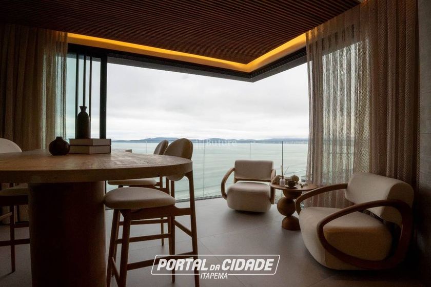 Apartamento &agrave; venda - 335m&sup2; - Centro