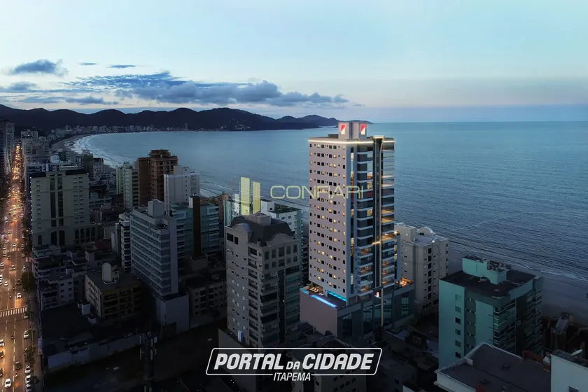 Apartamento &agrave; venda - 211m&sup2; - Meia Praia
