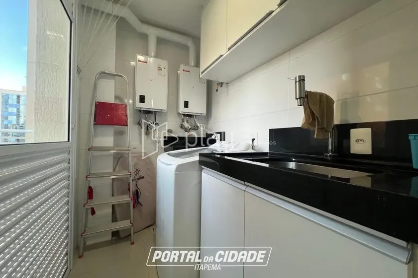 Apartamento &agrave; venda - 185m&sup2; - Meia Praia