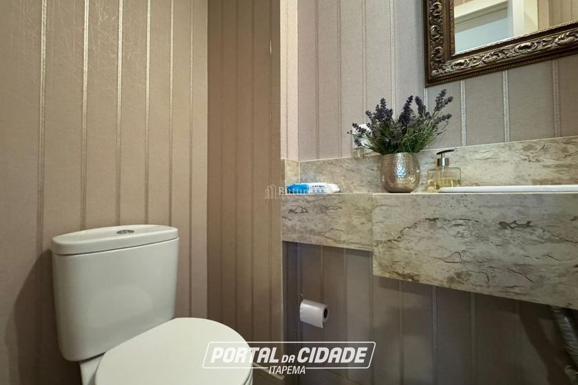 Apartamento &agrave; venda - 155m&sup2; - Meia Praia