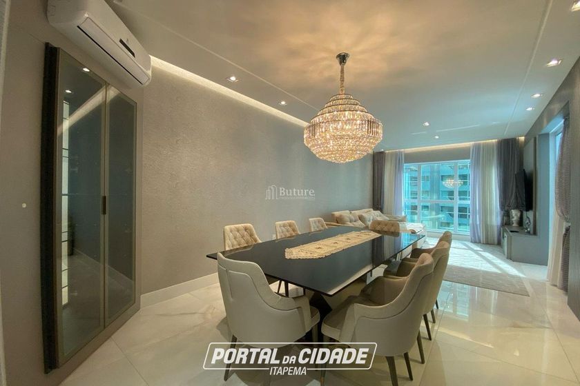 Apartamento &agrave; venda - 182m&sup2; - Meia Praia