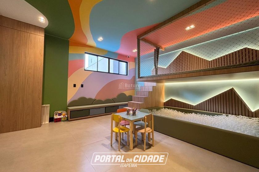 Apartamento &agrave; venda - 177m&sup2; - Meia Praia