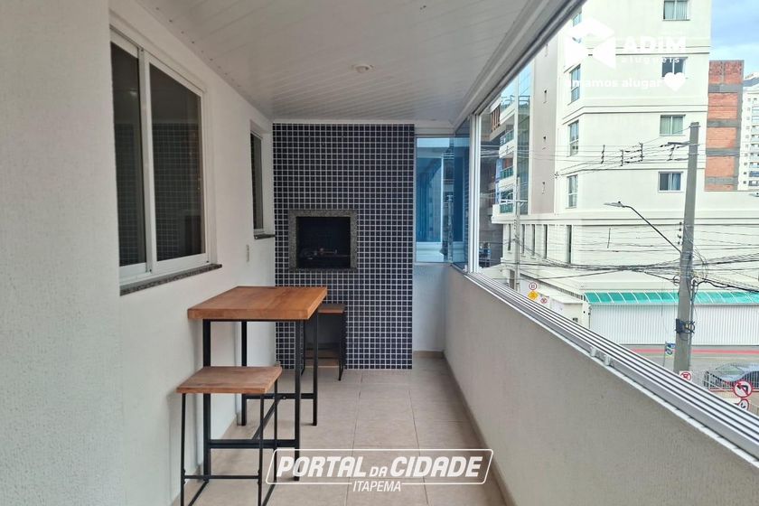 Apartamento para alugar - 111m&sup2; - Meia Praia