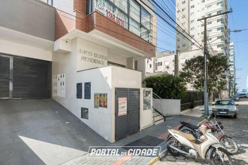 Apartamento &agrave; venda - 102m&sup2; - Meia Praia