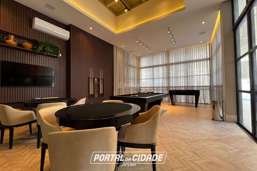 Apartamento &agrave; venda - 200m&sup2; - Meia Praia