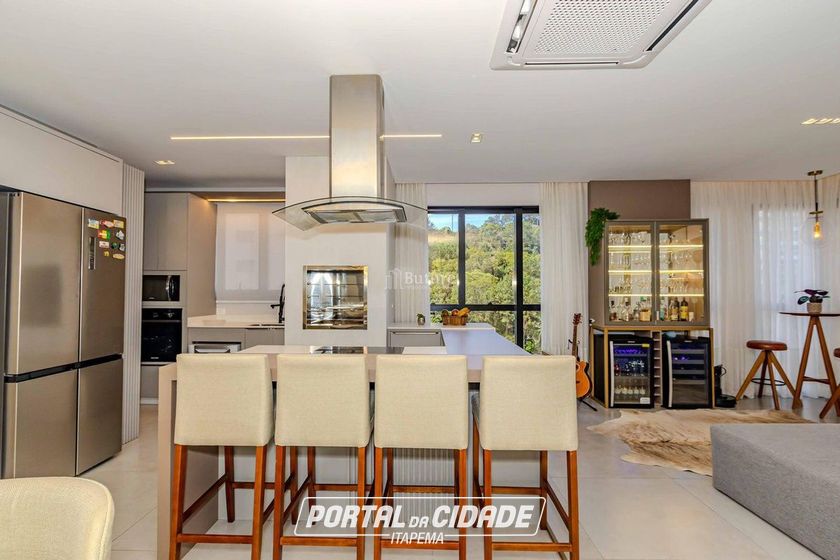 Apartamento &agrave; venda - 136m&sup2; - Pioneiros