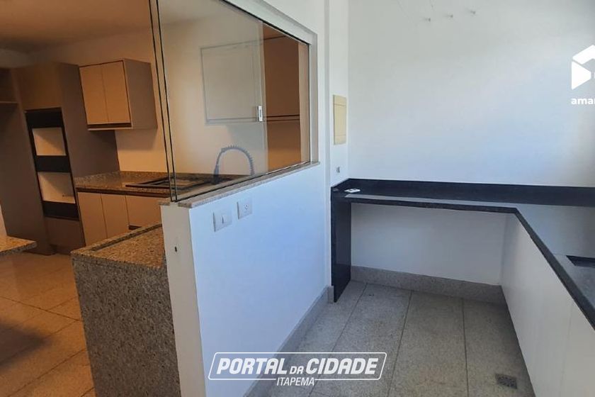 Apartamento para alugar - 238m&sup2; - Centro