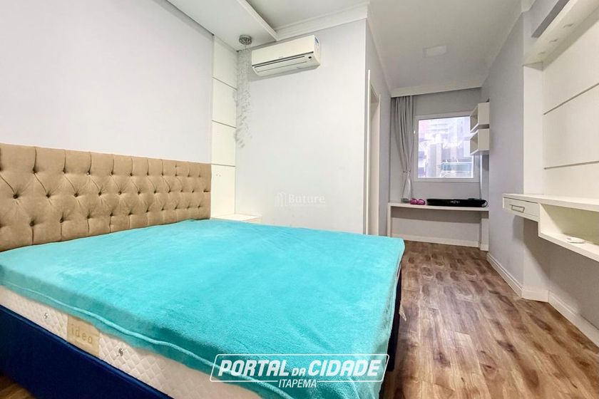Apartamento &agrave; venda - 170m&sup2; - Meia Praia